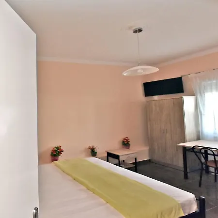 Elina Studios By Travelpro Services - Nea Flogita Halkidiki フロギタ